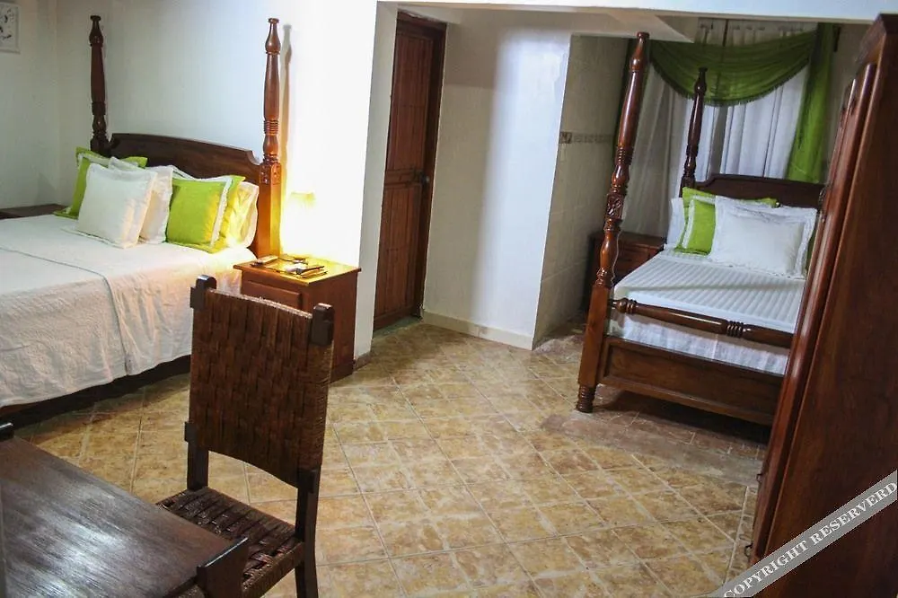 Hotel Sea Breeze Paraiso  Paraiso (Barahona)