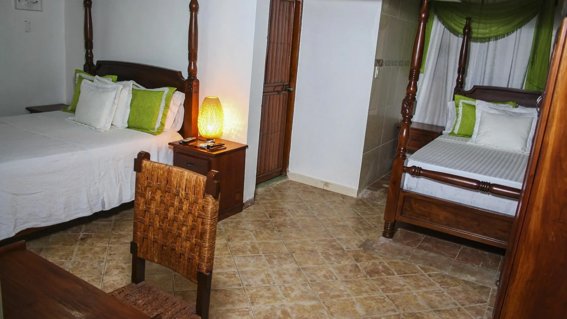 Hotel Sea Breeze Paraiso  3*, Paraiso (Barahona)